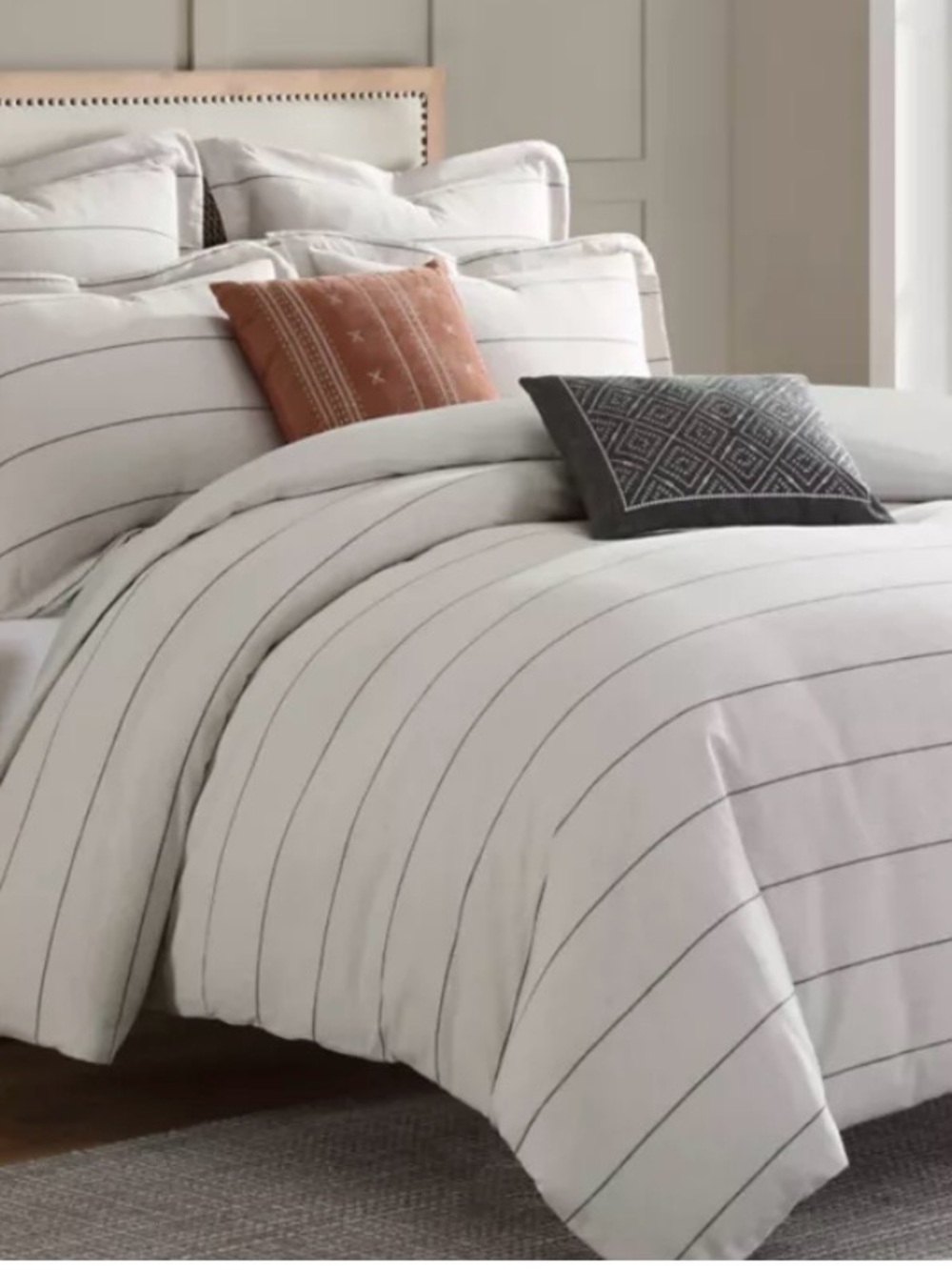 Levtex Duvet Cover & std Shams Mosern design in flax tan with Thin black stripe